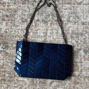 Blue Patrizia Luca Chevron Pattern Women’s Chain Shoulder Bag
